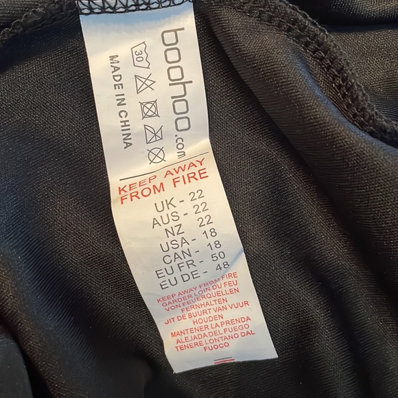 Boohoo Off the Shoulder Lace Skater Dress🖤 - Picture 10 of 10